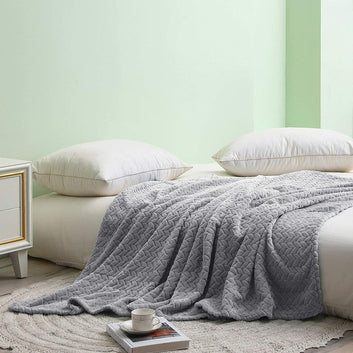 Ultra Soft & Cozy Fleece Blanket - Grey