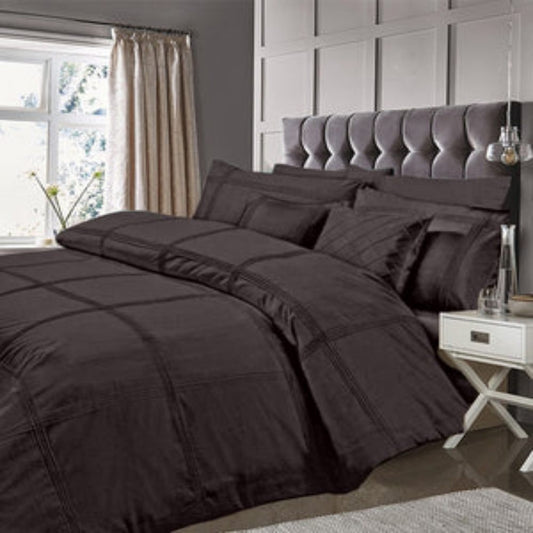 Luxury Pleated Duvet Set - Dark Brown