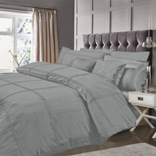 Luxury Pleated Duvet Set - Grey