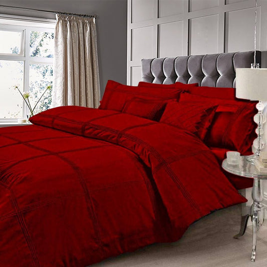 Luxury Pleated Duvet Set - Maroon